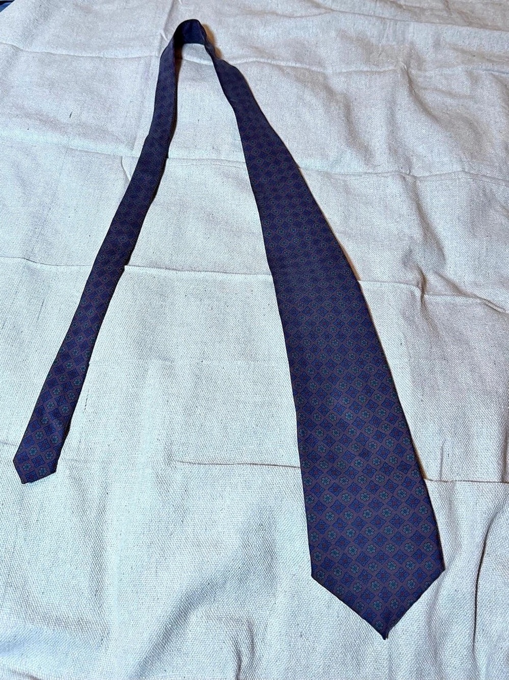 Henri Christian Geometric Pattern Tie in Blue & Purple